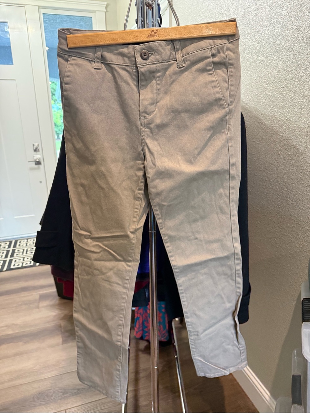 Tilly’s RSQ slim fit chinos, boy’s size 14 like new!